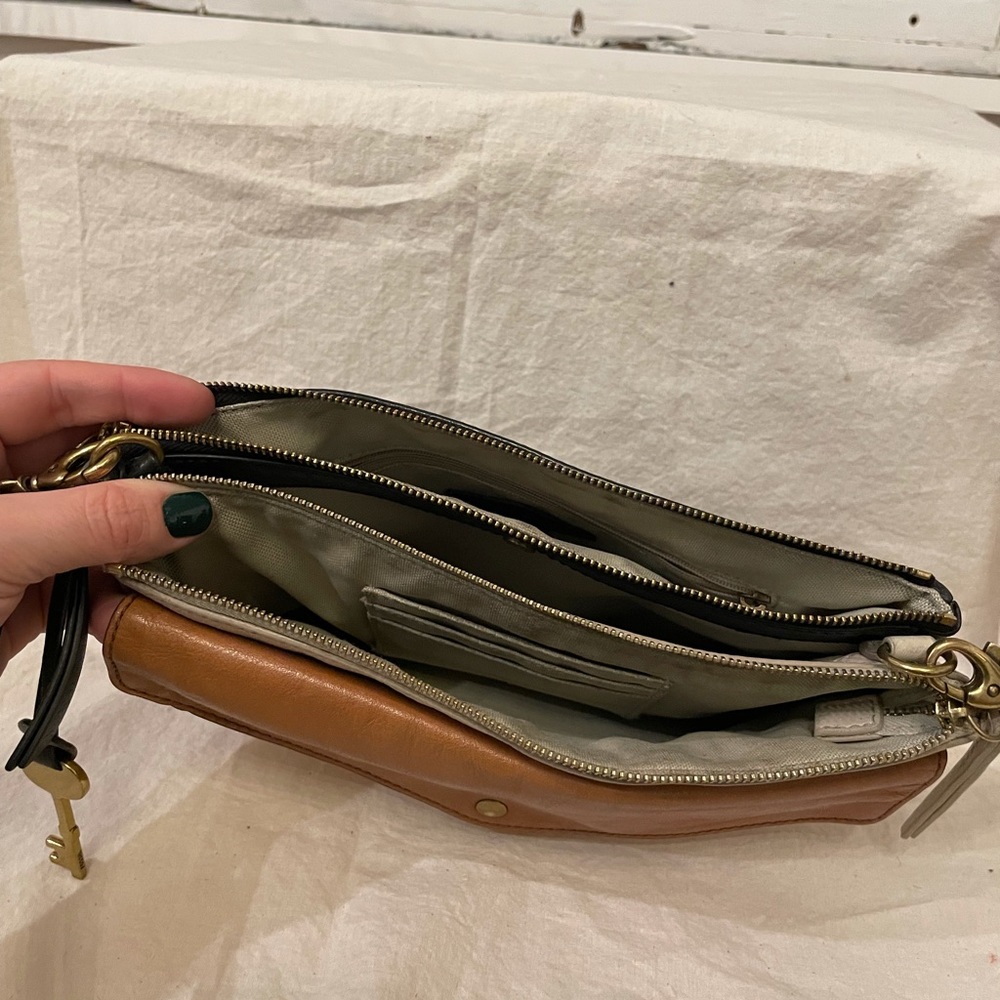 Purse - Picture 4 of 4